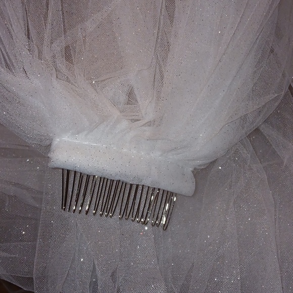 Dresses & Skirts - Off-white Glittery Cathedral Length Wedding Veil New